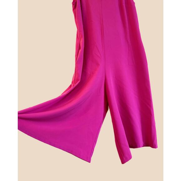 Vibrant Pink Culotte Jumpsuit with V-Neckline - Picture 9 of 9